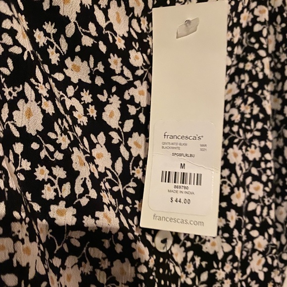 Francesca’s Collections Floral Button Front Romper by Angie - Picture 3 of 5